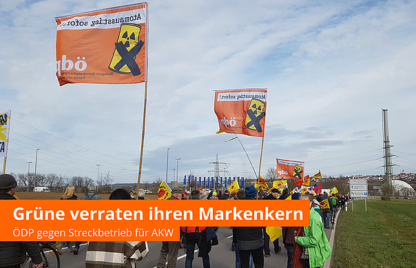 ÖDP Mitglieder protestieren gegen AKW Neckarwestheim